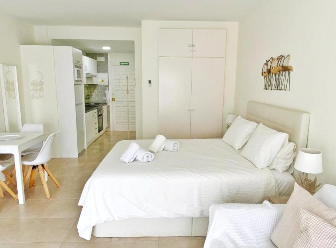 Apartamentos Holidays Benalbeach Benalmádena Exterior foto