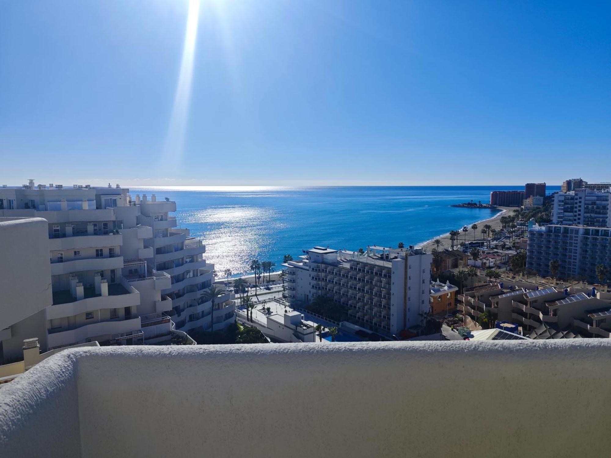 Apartamentos Holidays Benalbeach Benalmádena Exterior foto