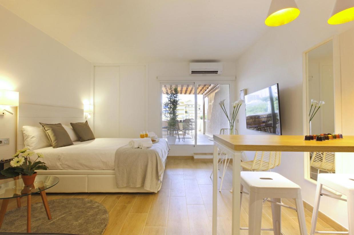 Apartamentos Holidays Benalbeach Benalmádena Quarto foto